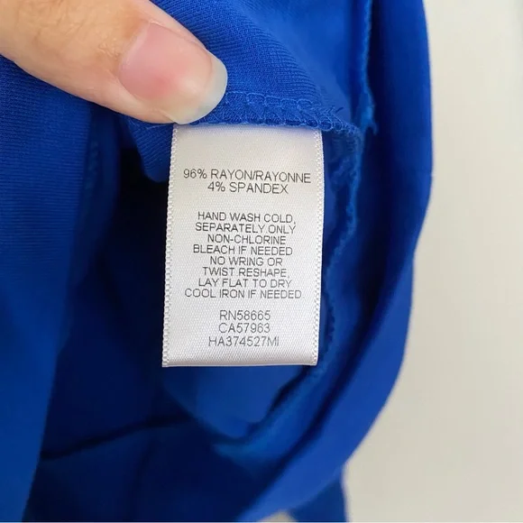 Halogen Ruffled Cold Shoulder Top - Picture 6 of 6